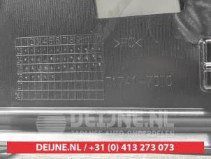 Suzuki Swift Grille O9990009646 foto 3