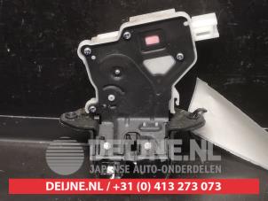 Nissan Qashqai Tailgate lock mechanism O698338 photo 2