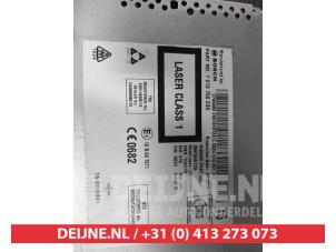 Nissan Qashqai Radio O698342 photo 3