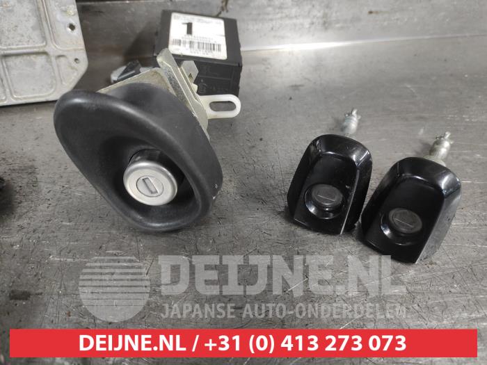 Toyota Yaris Slotenset Cilinder (compleet) O698353