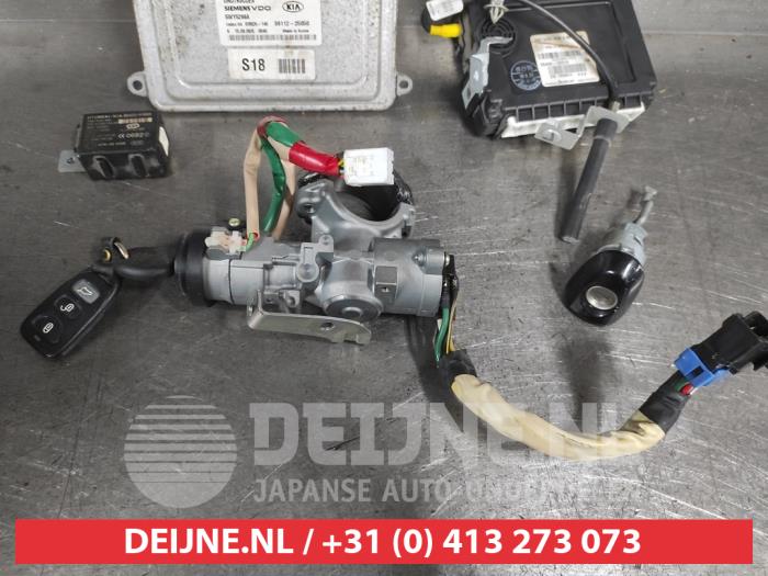 Kia Carens Zündschloss+Schlüssel O698527