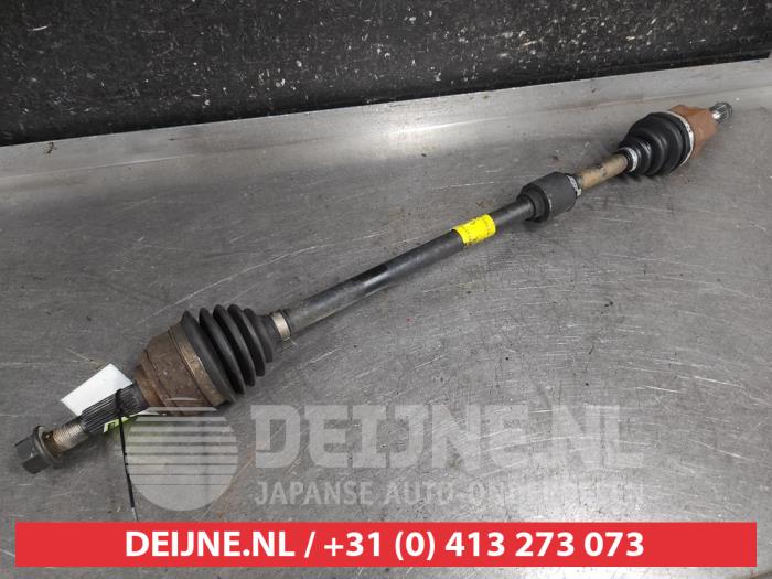 Nissan Micra Aandrijfas rechts-voor O698647