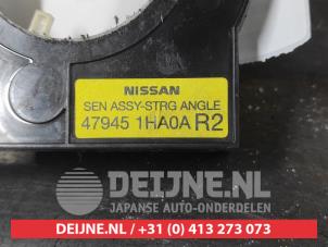 Nissan Micra Lenkwinkelsensor O698659 foto 2
