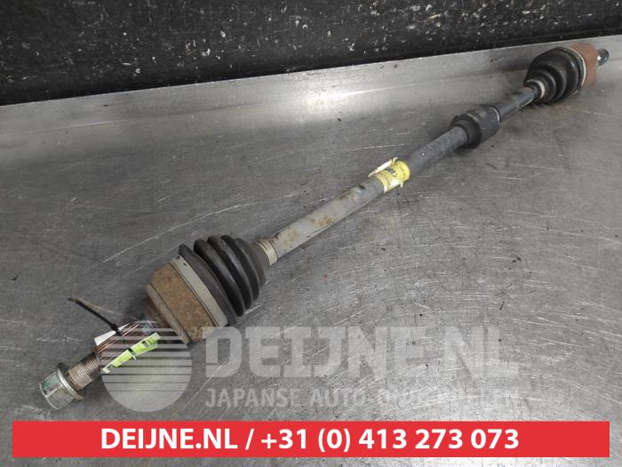 Nissan Micra Aandrijfas rechts-voor O698683