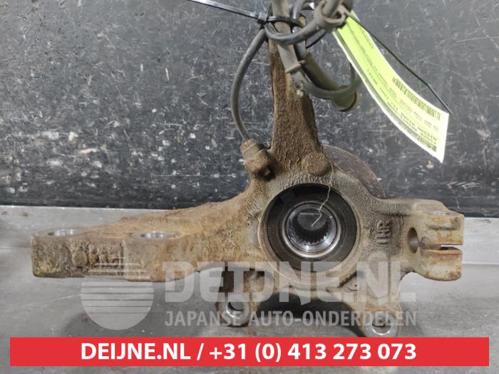 Nissan Micra Fusee rechts-voor O698685