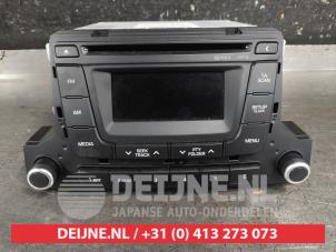 Gebruikte Radio Hyundai i10 (B5) 1.0 12V Prijs € 35,00 Margeregeling aangeboden door V.Deijne Jap.Auto-onderdelen BV