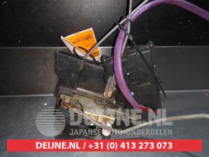 Mazda 323 Türschlossmechanik 4-türig rechts vorne O280643 foto 2
