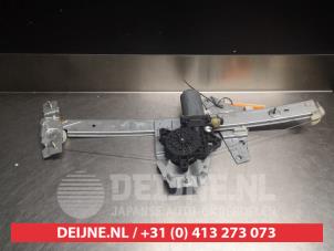 Toyota Avensis Ruitmechaniek 4Deurs rechts-voor O277117 foto 2