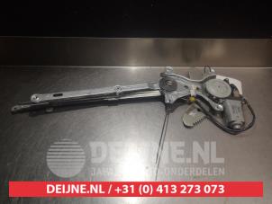 Toyota Picnic Rear door window mechanism 4-door, right O291784 photo 2