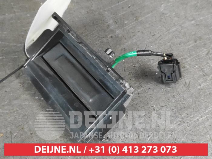 Kia Picanto Schakelaar achterklep O698760