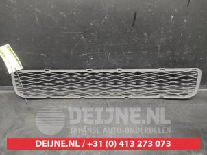 Toyota Yaris Bumper Rooster O698851 foto 2