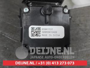 Chevrolet Orlando Wiper switch O698879 photo 3