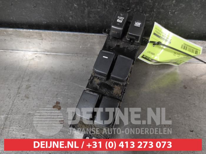 Kia Soul Multi-functional window switch O698982