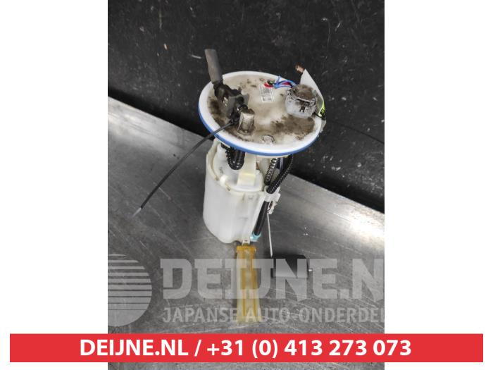 Gebruikte Tank element Pomp Kia Carens III (FG) 2.0i CVVT 16V Prijs € 50,00 Margeregeling aangeboden door V.Deijne Jap.Auto-onderdelen BV