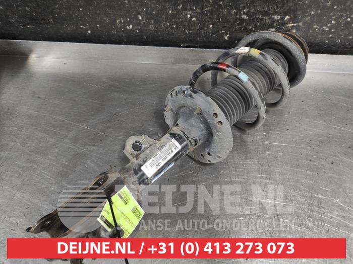 Kia Picanto Stoßdämpferstrebe links vorne O699128