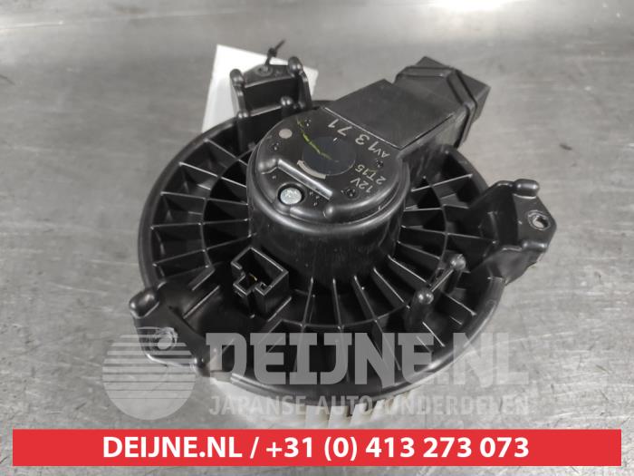 Toyota Yaris Kachel Ventilatiemotor O699157