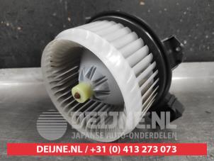 Toyota Yaris Heizung Belüftungsmotor O699157 foto 2