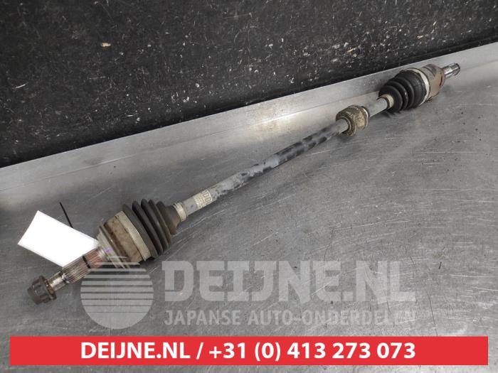 Toyota Yaris Front drive shaft, right O699158