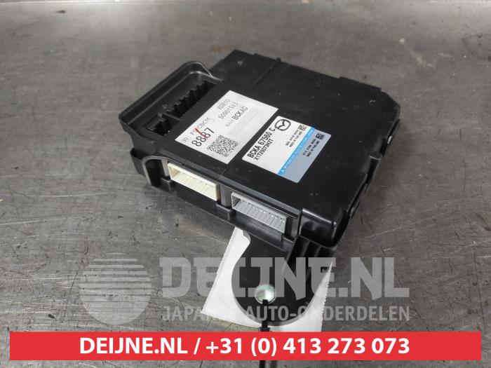 Computer Body Control Mazda CX-30 (DM), 2019 2.0 e-SkyActiv-G 122 16V, SUV, Elektrisch Benzine, 1.998cc, 90kW (122pk), FWD, PEXN, 2019-07, DM6WE (Gebruikt)