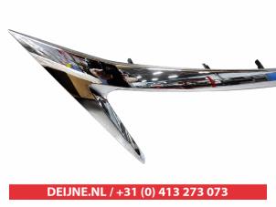 Lexus CT 200h Grille O9990009712 photo 2