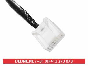 Lexus CT 200h Buitenspiegel links O9990009714 foto 4