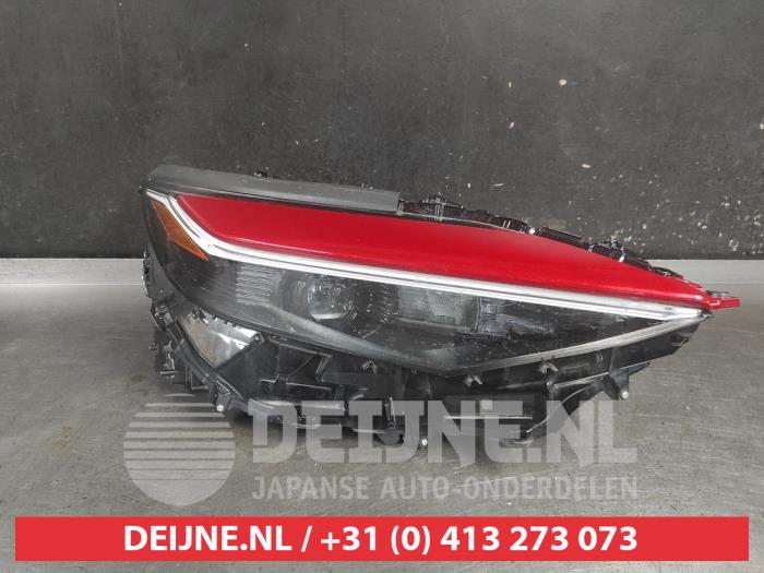 Toyota bZ4X Scheinwerfer rechts O699586