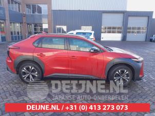 Toyota bZ4X Door window 4-door, front right O699606 photo 2
