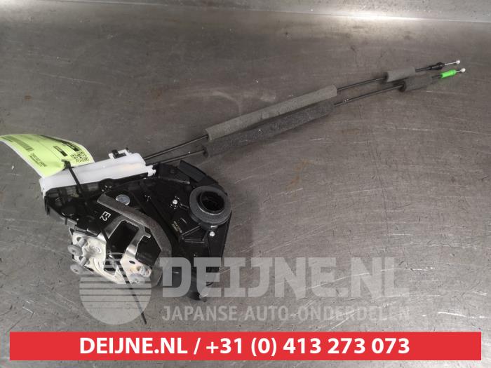 Toyota bZ4X Deurslot Mechaniek 4Deurs rechts-voor O699608