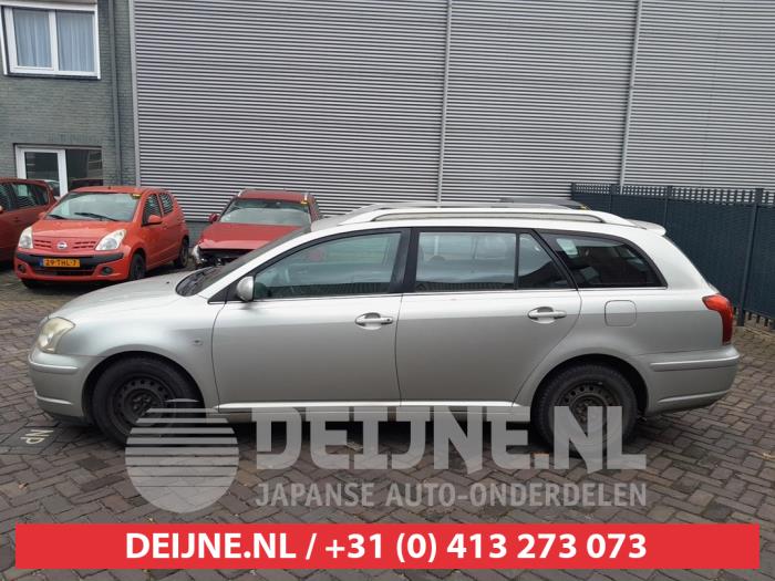 Toyota Avensis Extra Ruit 4Deurs links-achter O699871
