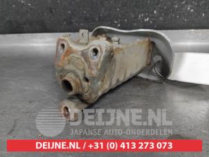 Toyota Yaris Stoßstangenstütze rechts vorne O700030 foto 2