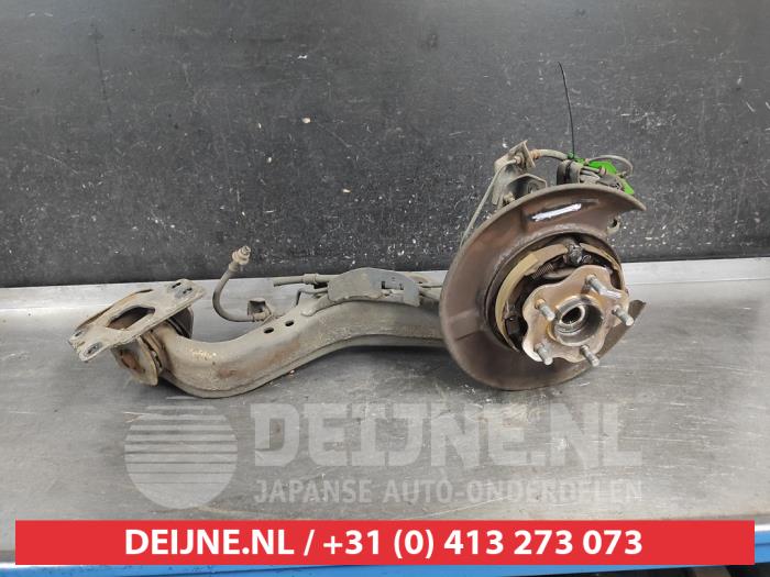 Nissan Qashqai+2 Achsschenkel links hinten O700067