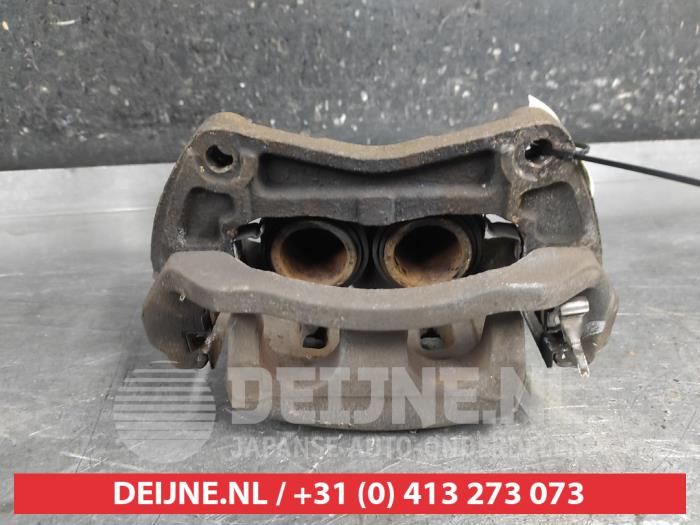 Nissan Qashqai+2 Remklauw (Tang) rechts-voor O700074