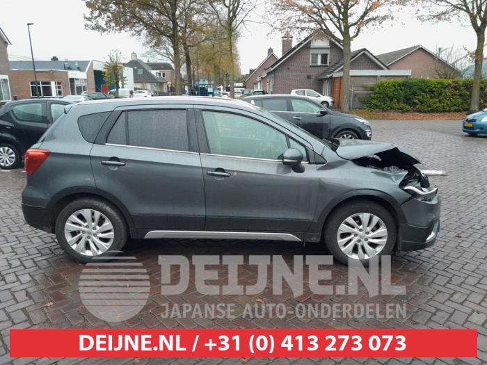Suzuki SX-4 Dreieckfenster rechts hinten O700104