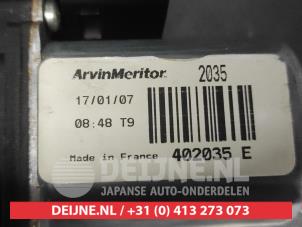 Nissan Qashqai Raammotor Portier O700200 foto 2