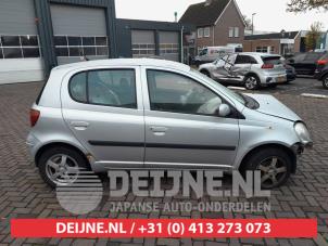 Toyota Yaris Door window 4-door, front right O700229 photo 2