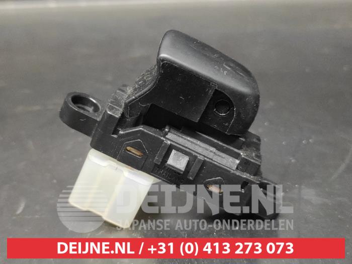 Nissan Qashqai Elektrisch Raam Schakelaar O700386