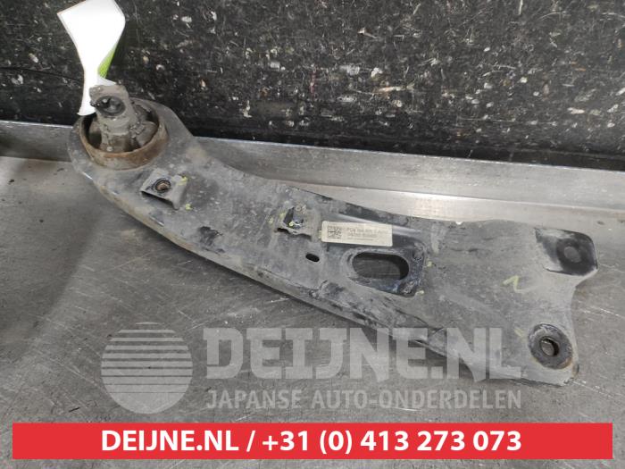 Hyundai I30 Querlenker rechts hinten O700387