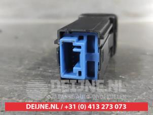 Toyota Corolla Seat heating switch O700498 photo 2