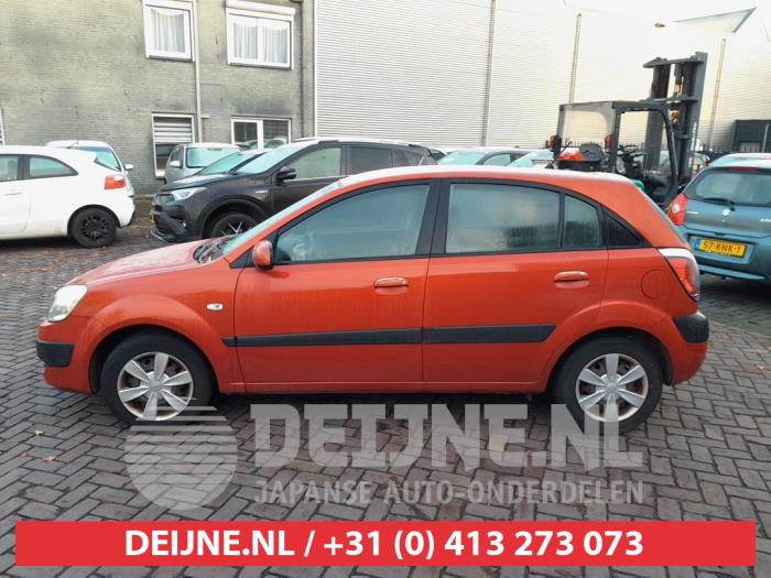 Kia Rio Portier 4Deurs links-voor O700534