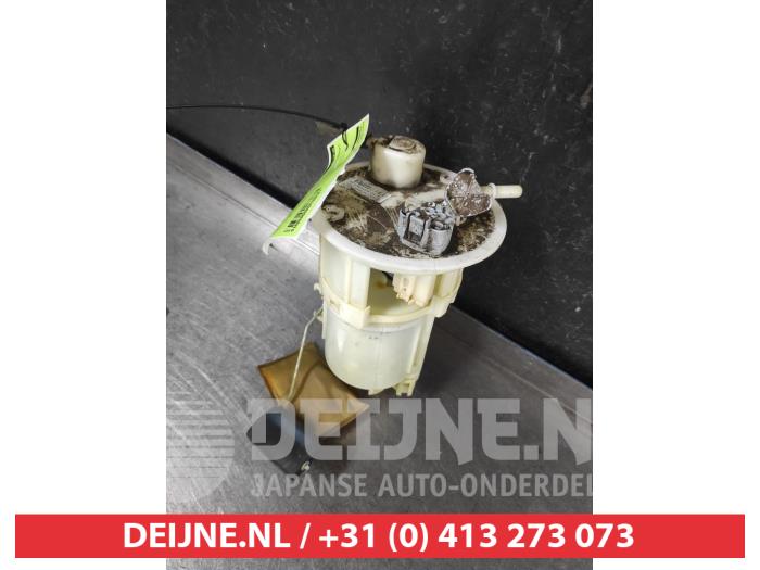 Gebruikte Tank element Pomp Kia Rio II (DE) 1.4 16V Prijs € 50,00 Margeregeling aangeboden door V.Deijne Jap.Auto-onderdelen BV
