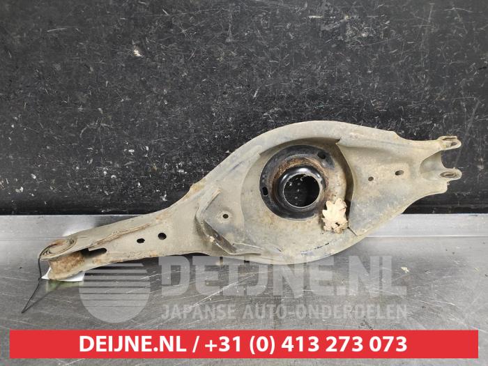 Mazda 3 Draagarm links-achter O700754