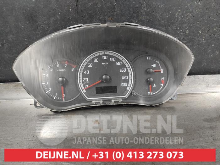 Suzuki Swift Tacho - Kombiinstrument KM O700825