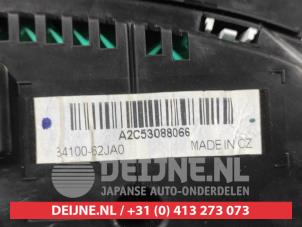 Suzuki Swift Kilometerteller KM O700825 foto 3
