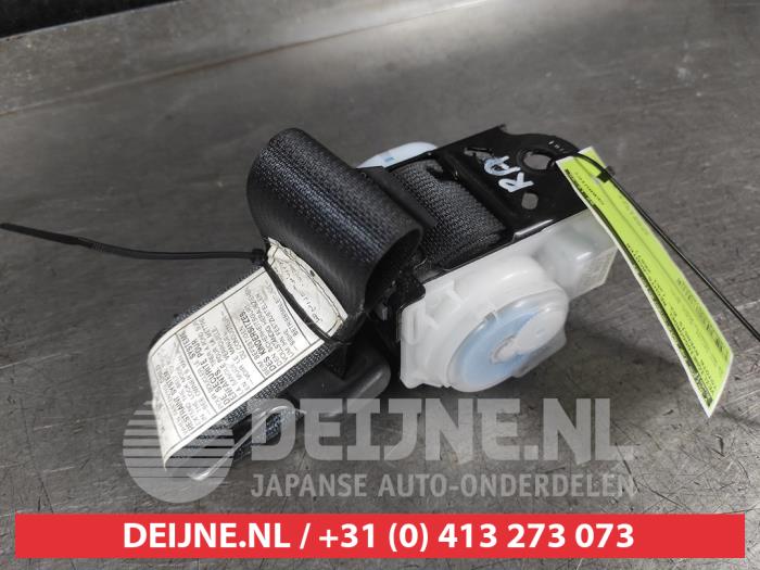 Toyota Avensis Sicherheitsgurt rechts hinten O700855