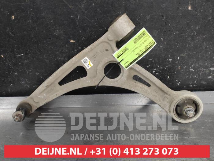 Hyundai Kona Front lower wishbone, left O700961