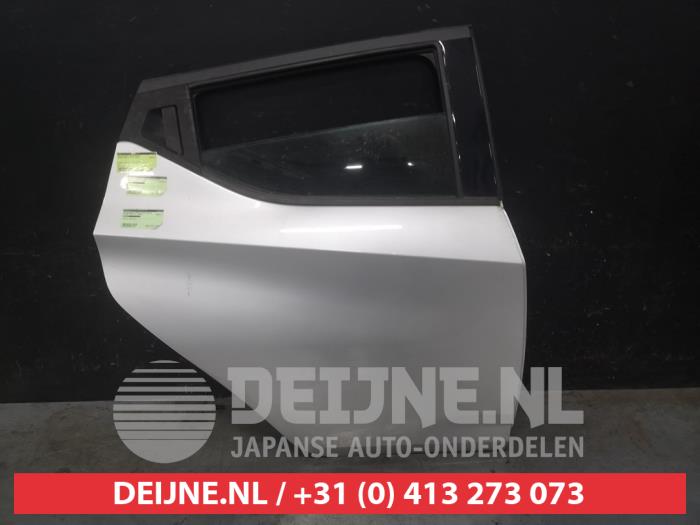 Nissan Micra Portier 4Deurs rechts-achter O700972