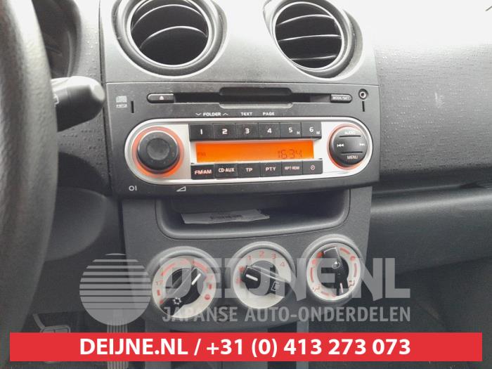 Mitsubishi Colt Kachel Bedieningspaneel O701016