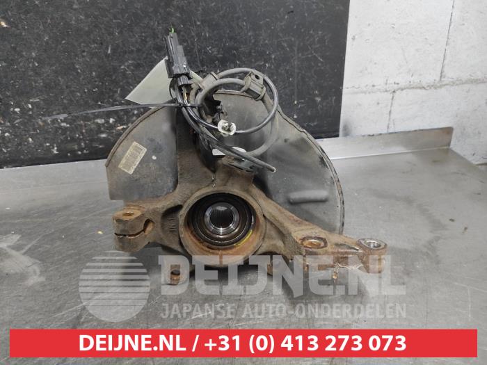 Hyundai IX35 Fusee links-voor O701041