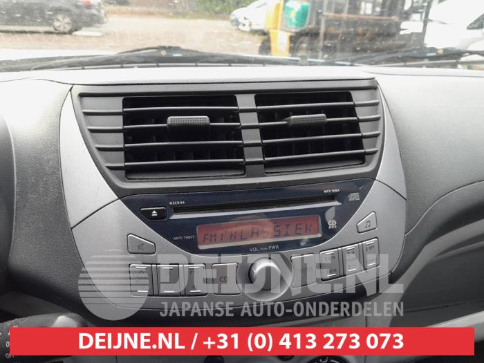 Nissan Pixo Radio O701102