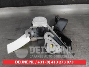Toyota Yaris Sicherheitsgurt Mitte hinten O701119 foto 2